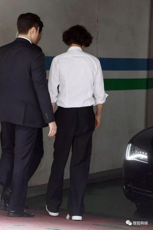 元斌网红签名会,粉丝狂欢，星光熠熠的互动盛宴