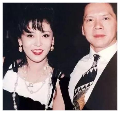 1.55米的明星,揭秘矮个明星的独特魅力